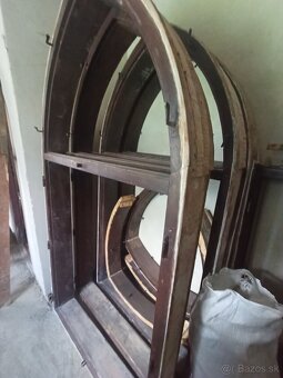 Rám gotického okna - 2