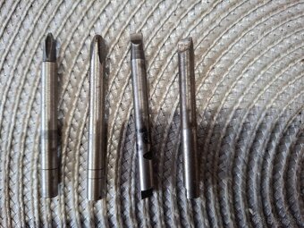 Starožitný skrutkovač - 2