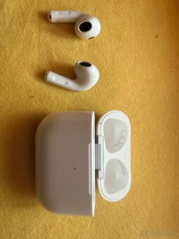 AirPods 3 - 2