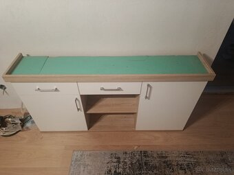 Skrinka pod akvárium - 2