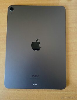 Ipad Air 2022 (SoC M1) Wifi a 256 GB úložisko - 2
