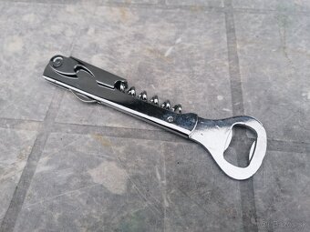 Predám otvárak na víno - 2