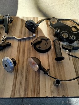 Moto guzzi V7III diely - 2