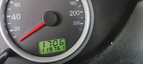 Ford fiesta 1.3 51kw 2004 benzín [120 000km] - 2
