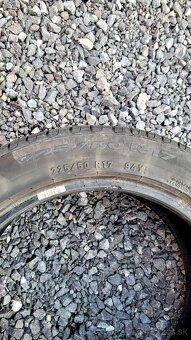 Pirelli 225/50 r17 (1ks) - 2