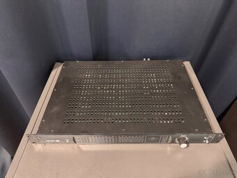 Universal audio apollo 16 - 2