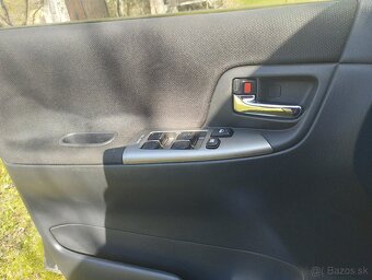 Toyota Corolla verso - 2
