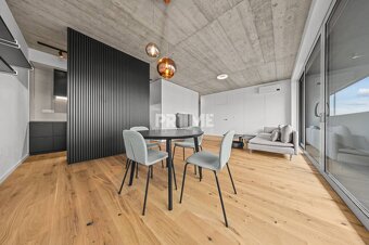 EXKLUZÍVNY MEZONETOVÝ 4i byt ( 103 m2 ), NADSTAVBA, KLÍMA, L - 2