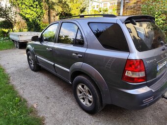 Kia Sorento - 2