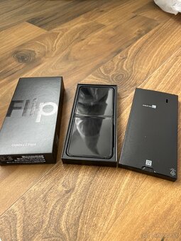 Samsung z flip 4 - 2