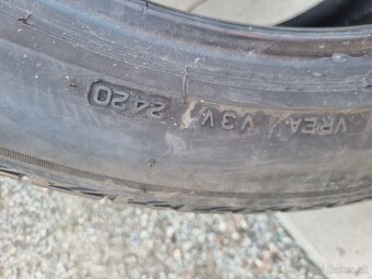 275/40R20 letné 2kus dot 20 bridgestone - 2
