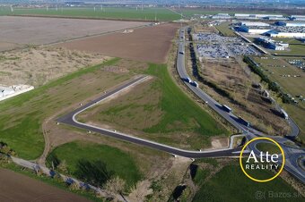 Predám 2.200m2 komerčný stavebný pozemok na obchvate - 2