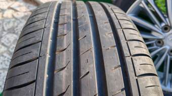 Letné pneu 215/55 R17 --- - 2