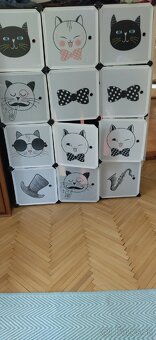 Vesiakova skriňa + detská skladacia poličkova skrinka - 2