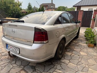 Opel Vectra 1.9 CDTi 16V GTS 110kw - 2