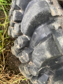 Gumy t3 195/80 r15 - 2