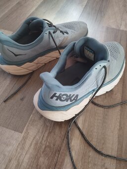 Botasky Hoka - 2