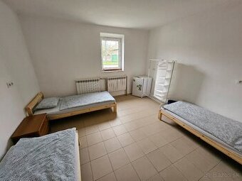 Rodinný dom v Zavare vhodný na ubytovanie - 2