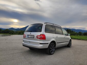 VW Sharan 1.9 TDI 85 kW 7miest - 2