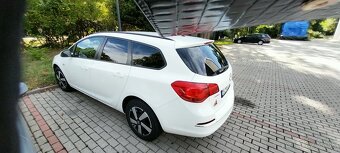 Opel Astra Sports Tourer 1.6.CDTI - 2