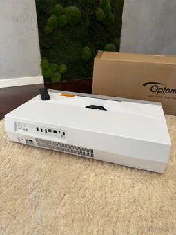 Laserový projektor Optoma Cinemax P2 - 2