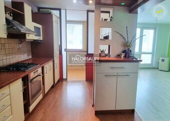 HALO reality - Predaj, trojizbový byt Trebišov, NOVÁ SKVELÁ  - 2