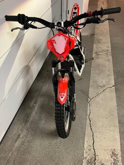 Detské elektrické odrážadlo - 2