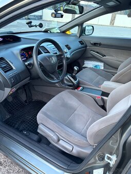 Hľadám šoféra do auta na Bolt Taxi Honda Civic 2007 - 2