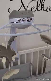 Projektor, kolotoč na postieľku - 2