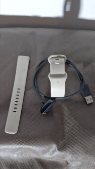 Fitbit Charge 5 - 2