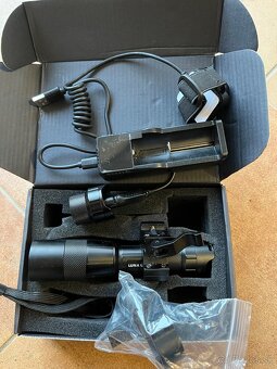 Prisvit Luna 940 - 2