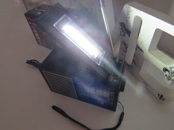 Predam nove,male radio RD-321UBT-lampas-SOLAR - - 2