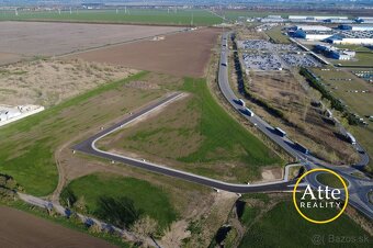Predám 4.816m2 komerčný stavebný pozemok na obchvate - 2