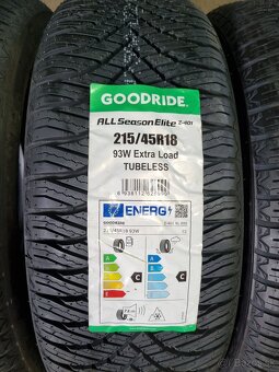 Celoročné 215/45R18 - 2