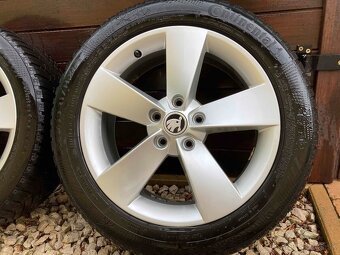 Skoda Octavia 17" disky+zimne pneumatiky Continental 225/50 - 2