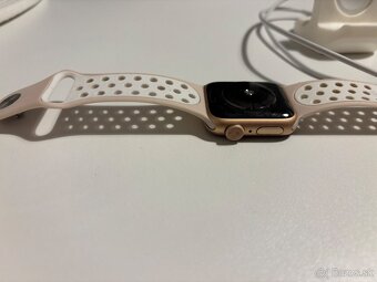 Apple Watch 5 rúžové - 2