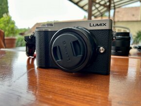 Predam fotoaparat Panasonic Lumix DC-GX9 + 3 objektivy - 2