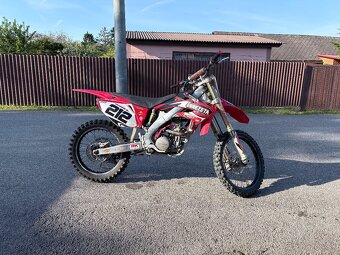 Predam Hondu CRF250R - 2