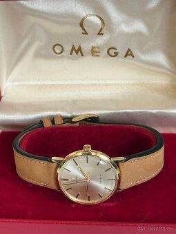 Zlaté hodinky Omega 18 K - 2