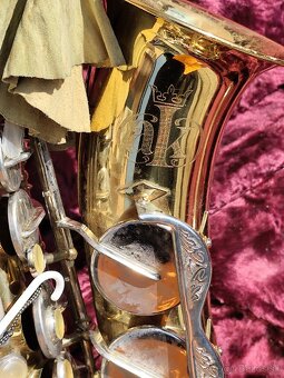 Saxofón - 2
