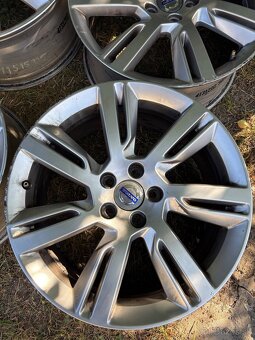 Elektróny Volvo 5x108 r18 - 2