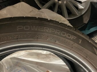 Letné pneu Nokian 225/45 r17 - 2