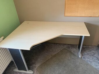 Rohový stôl Hobis - 2