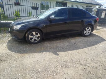 Chevrolet Cruze 1.6 benzín - 2
