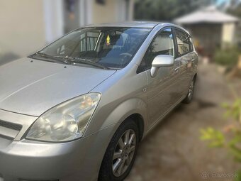 Toyota Corolla Verso 2.2 - 2