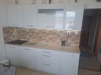 2 izbový  byt +  2 balkóny, Trenč.Stankovce - Rozvadze - 2