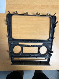 Predám zúžený ramik na Škoda Octavia 2 Facelift - 2