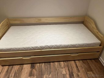 Predám drevenú borovicovú súpravu do detskej izby - 2