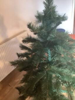 Umelý vianočný stromček borovica 150 cm - 2