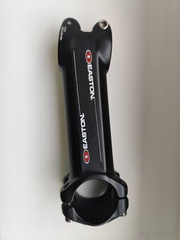 Easton predstavec - 2